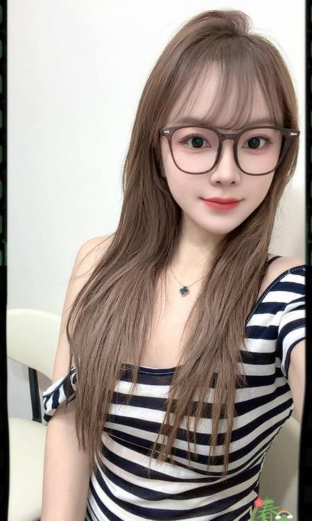 天河大胸翘臀颜值妹子