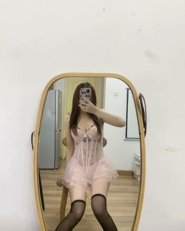 三点粉美女九儿