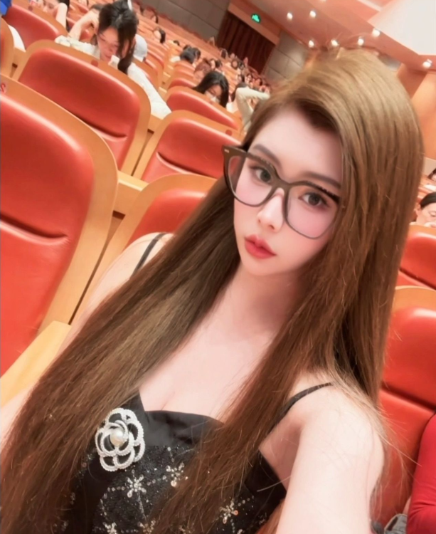 拱墅大奶翘臀