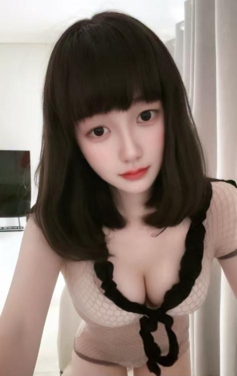 性感大胸诱惑
