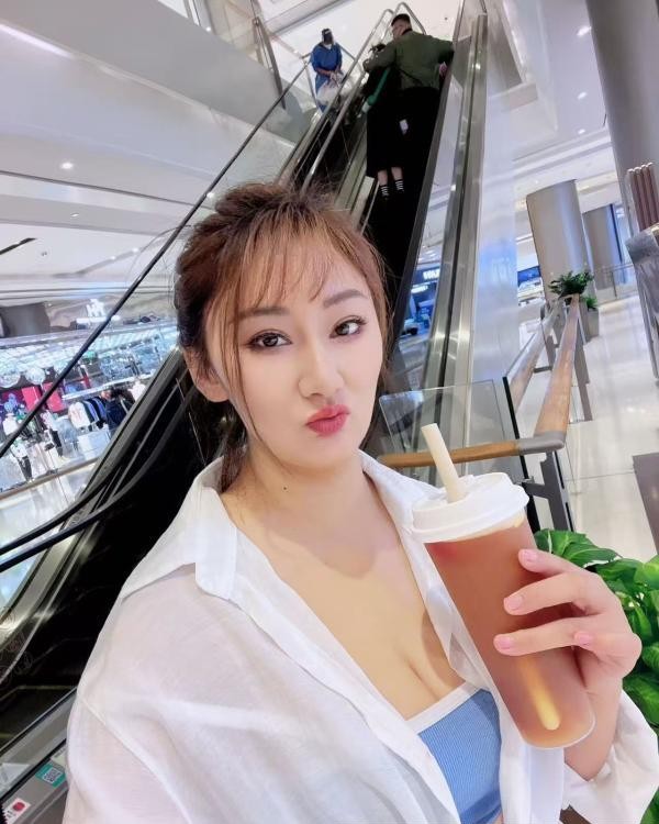 体验麒麟门小骚妇