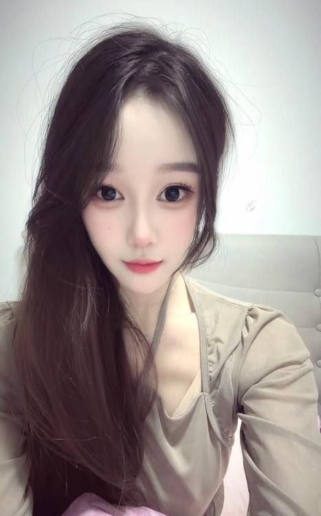 清纯可人大长腿