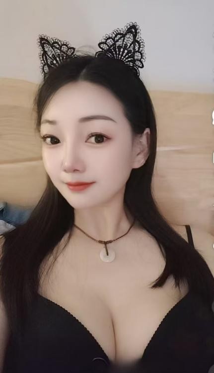 细枝硕果美少妇