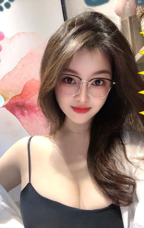 大奶妹妍妍