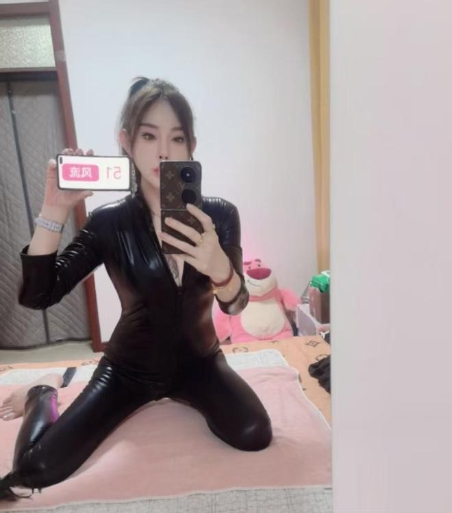 铁西水床艳舞天后