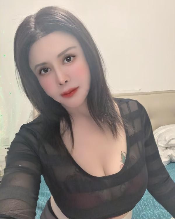 花胸姐姐