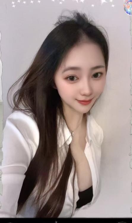 女友般大胸美女