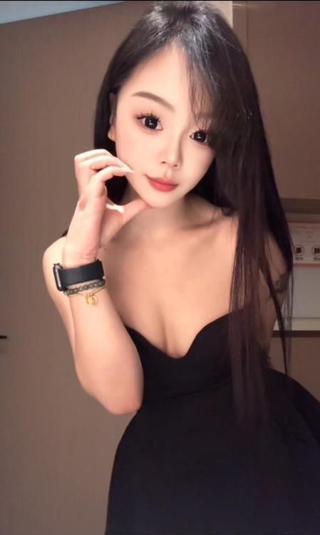 回锅鱼子酱老师