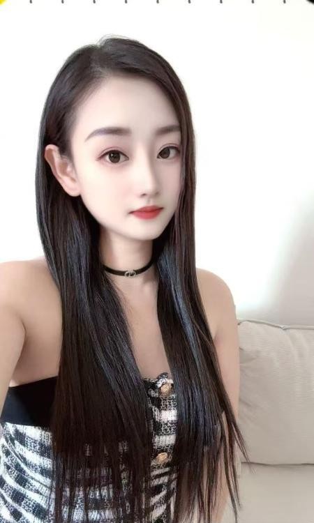 武昌清纯大胸妹