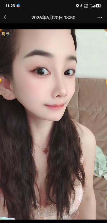 市中心小巧蝴蝶逼
