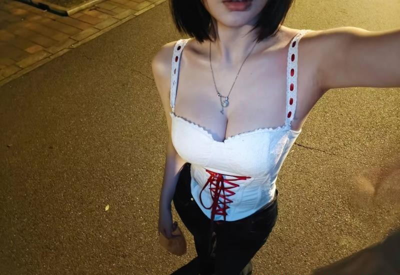 天河颜值美胸希希老师