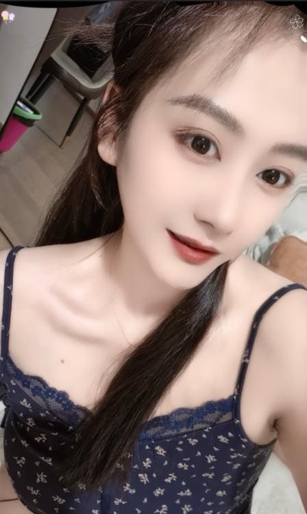 江宁大胸美女