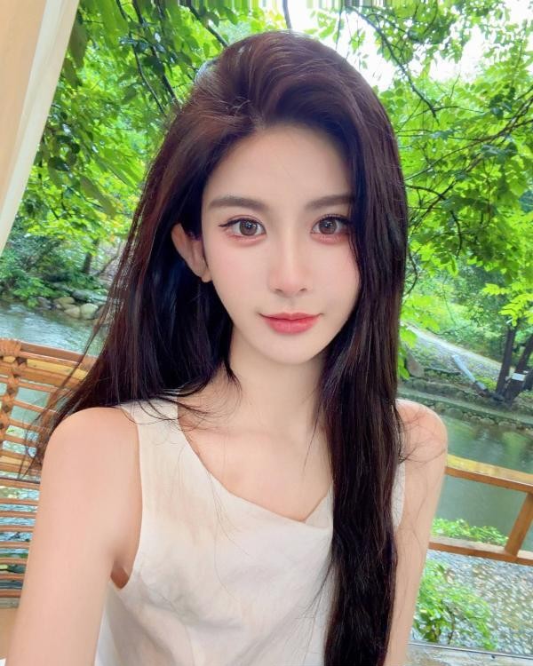 制服诱惑性感美足cc