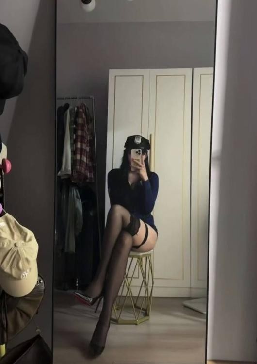 制服诱惑性感美足cc