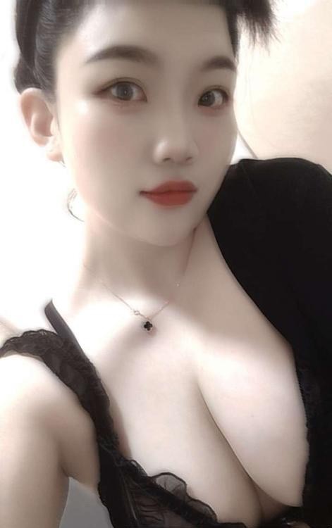 大胸东北妹玫瑰