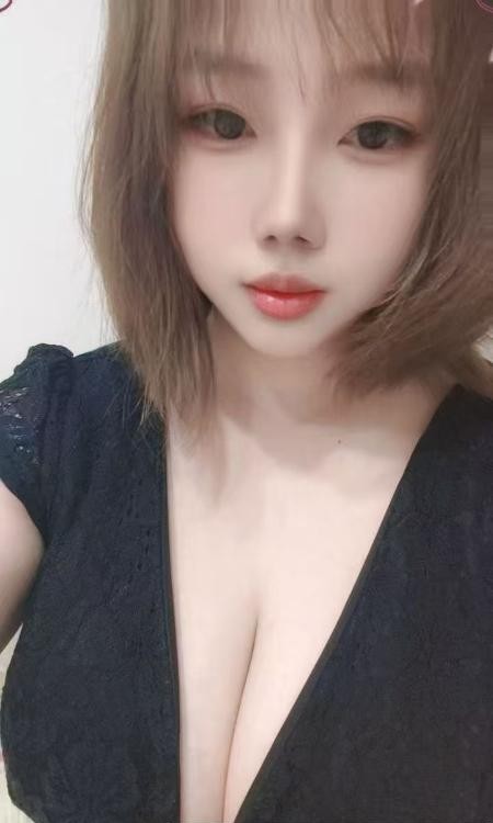 建业F杯大奶牛