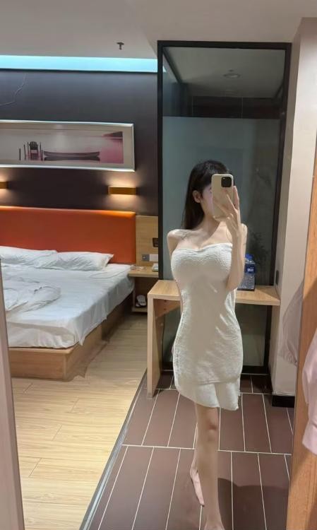南沙性感身材苗苗