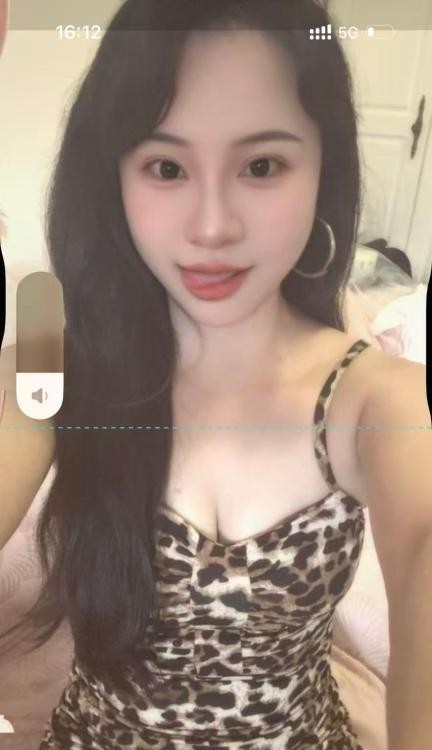 服务系大奶熟女