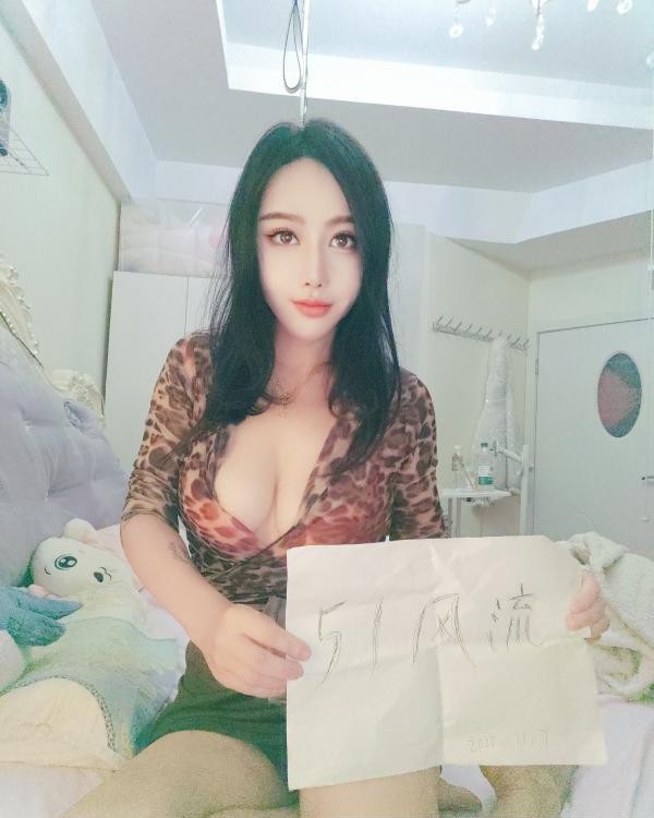 湖塘服务系女王
