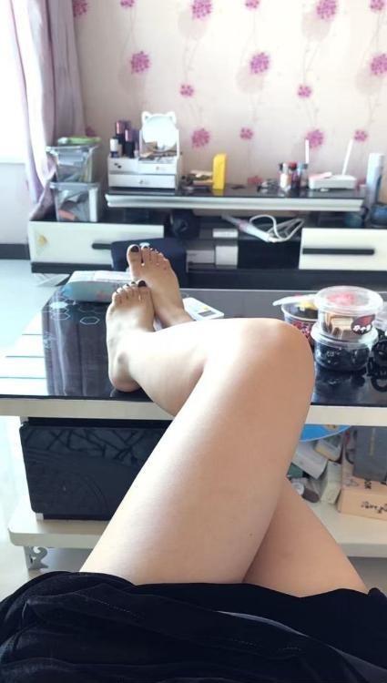 丰满大奶骚货
