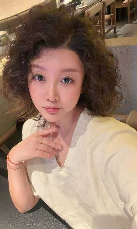 韩系一字马美女