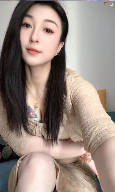 大胸舌吻瑶瑶