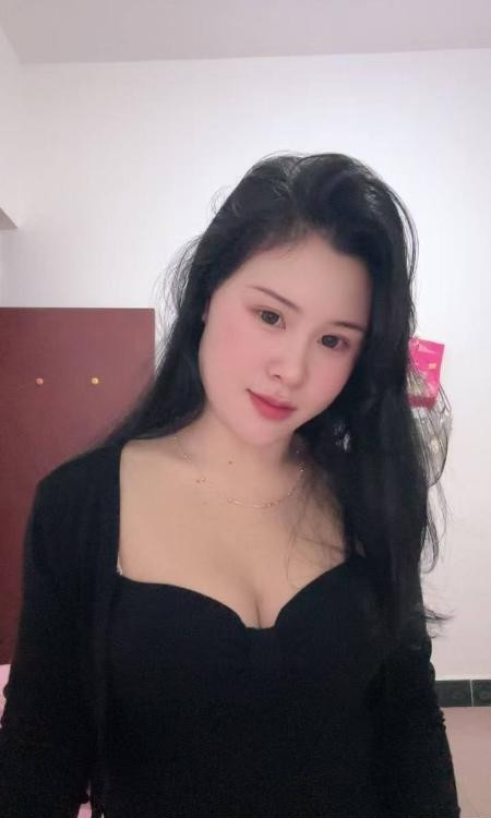 风骚D奶蜜茶小少妇