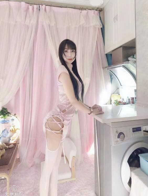 南关性感美腿妹子