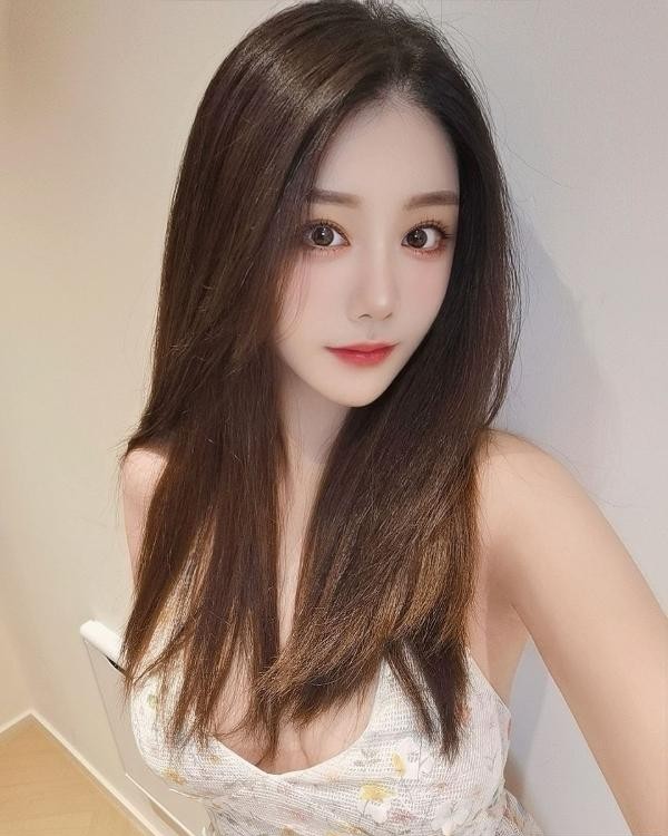 肤白水多颜值大胸绾绾