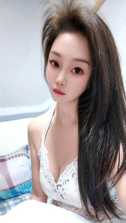 西湖大奶骚妹菲菲