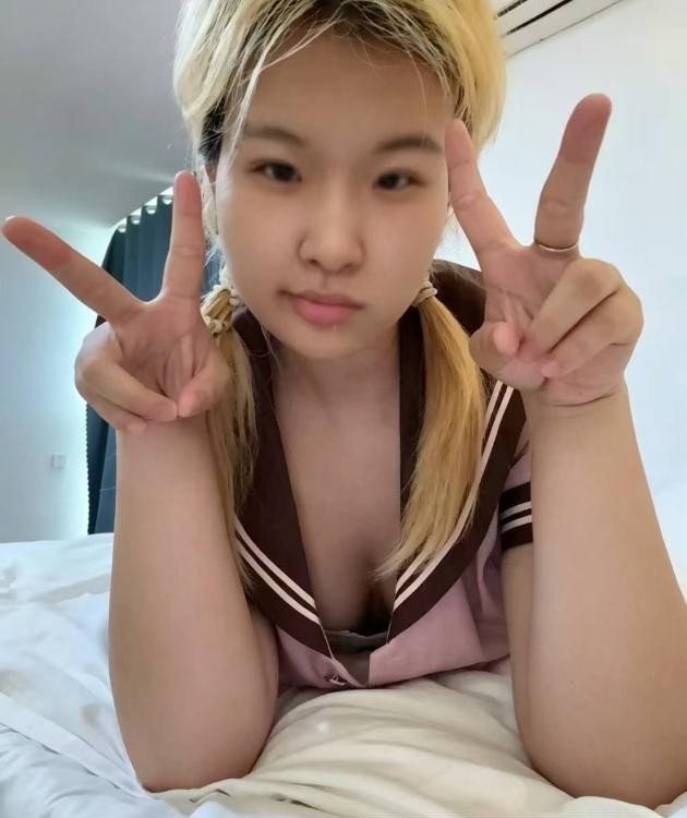 新人妹妹小穴紧水多