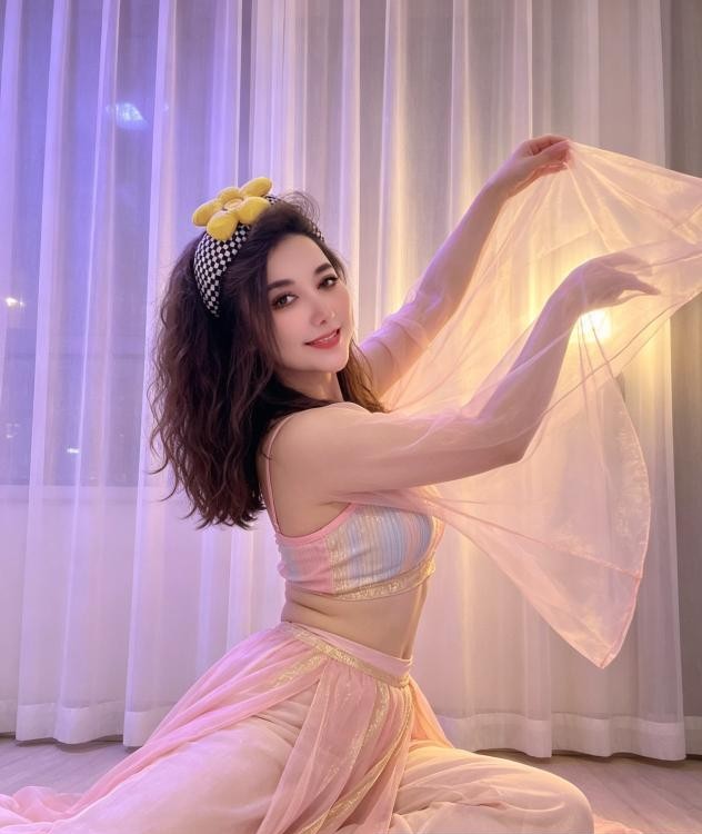 漂亮妹妹加依娜
