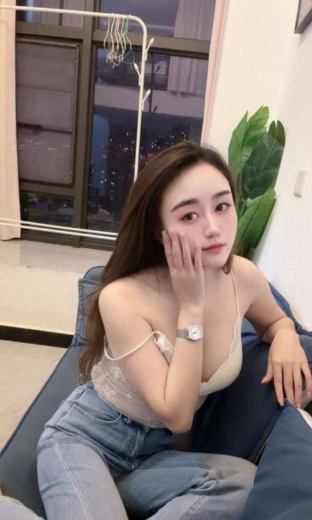 雨花大胸妹