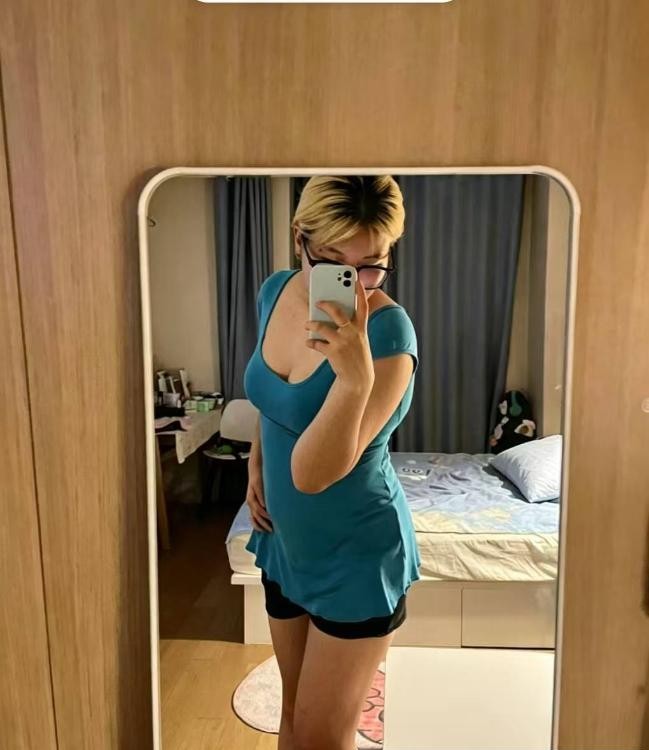 新人妹妹小穴紧水多