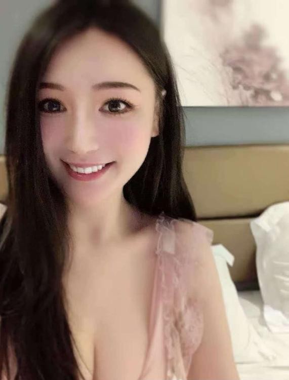 花果园长发粉波少妇