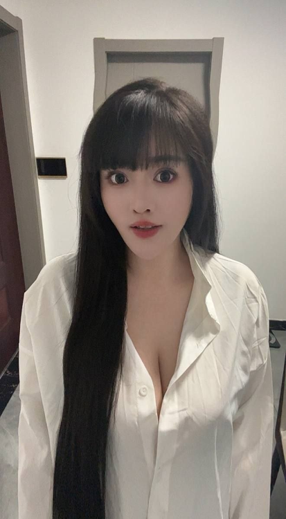 丰满G奶大白兔