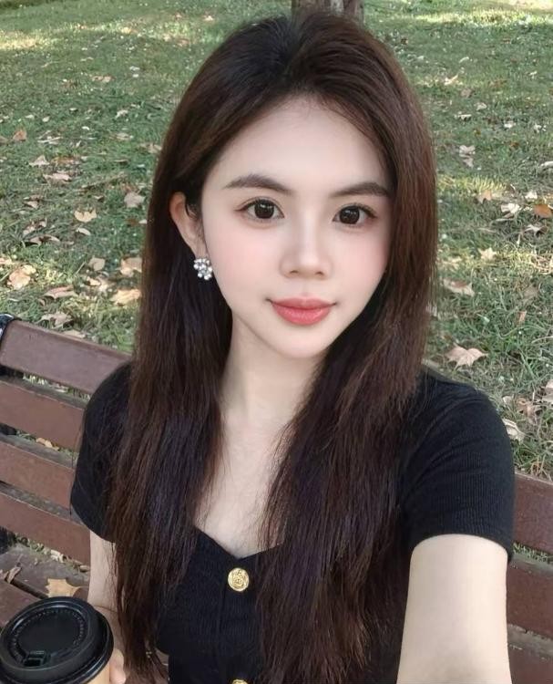 知性温柔的妹子
