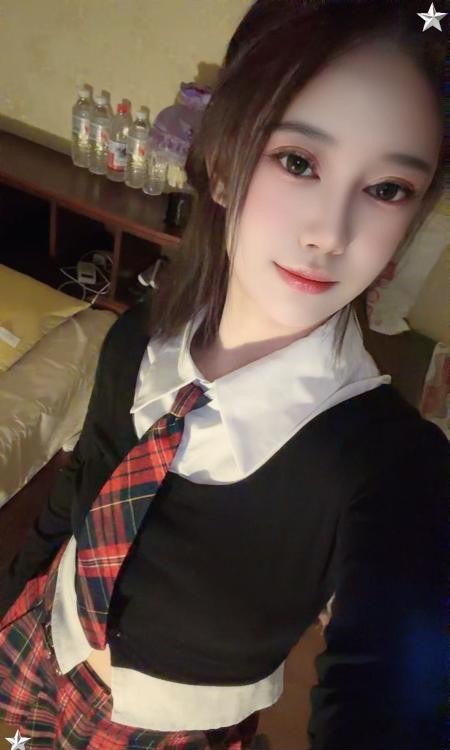 蜀山制服靓妹