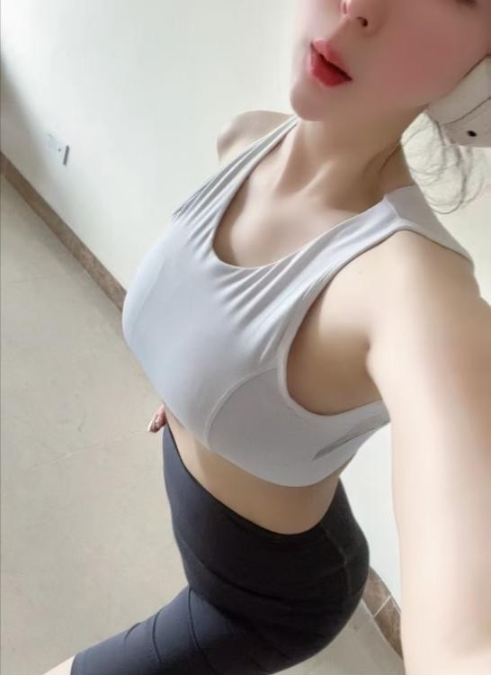 兼职的御姐