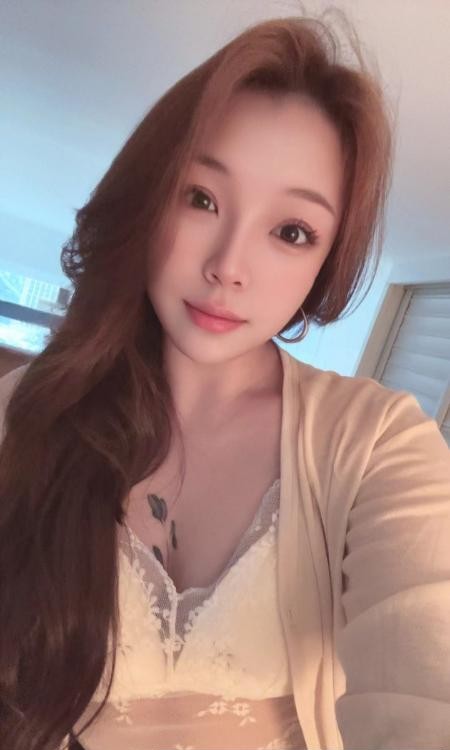 服务不催钟小幂幂