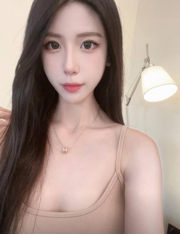 天河肉感十足李菲迪