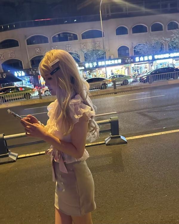 身材控嫩妹花生