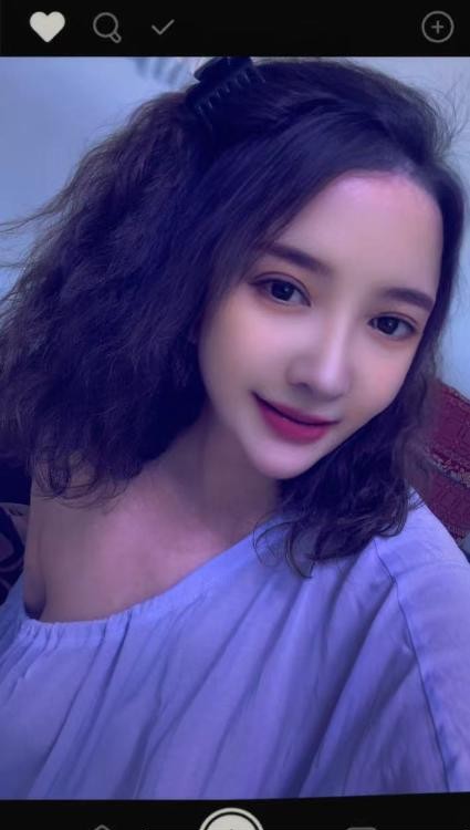 漂亮妹妹加依娜