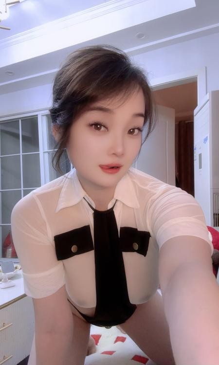 上城纯欲大奶小希