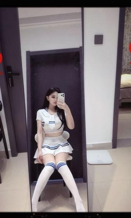 朝气蓬勃的小妹