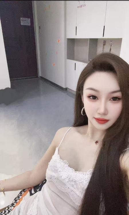 吴中性感长腿靓妹