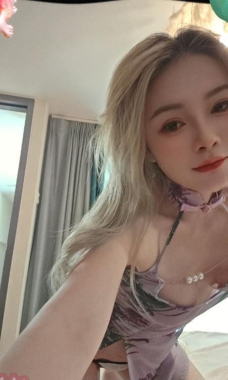热情舌吻御姐晓晓