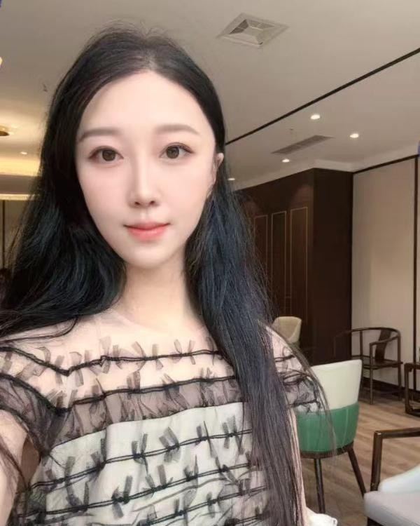 光谷风情旗袍小仙女