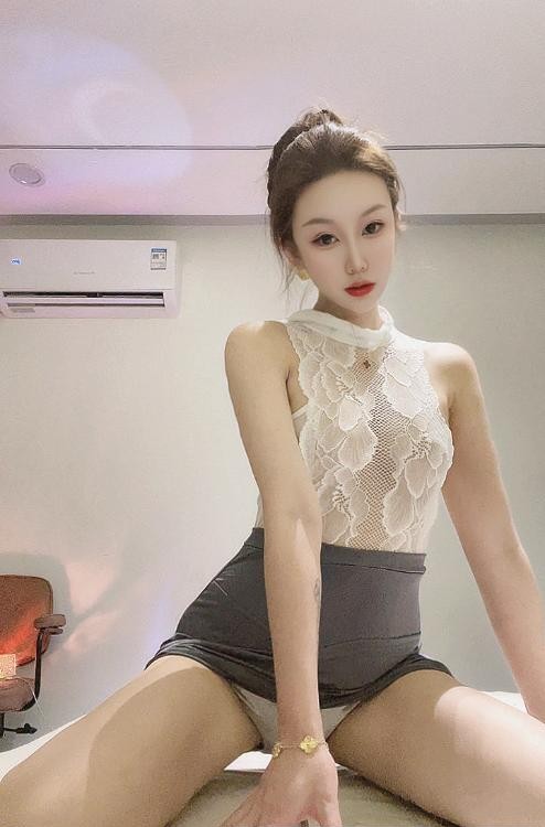 吴中性感长腿靓妹