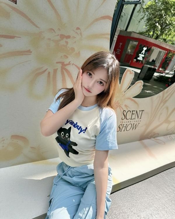 南山软柔大奶后入翘臀